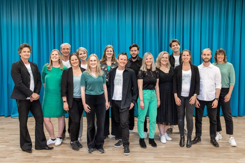 Vocal group Buzzz